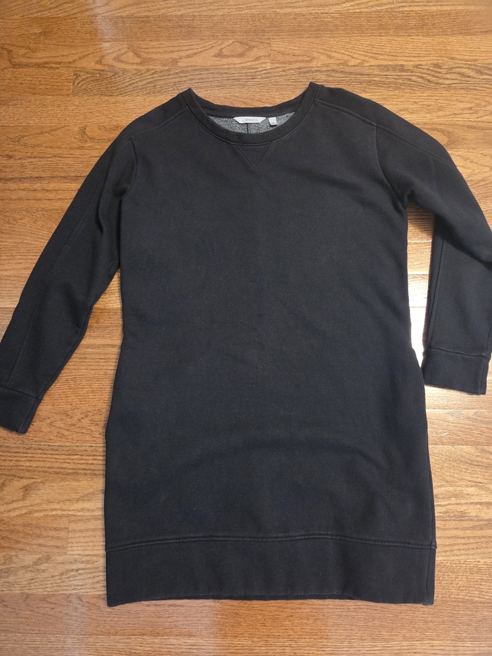 LIKE New Women's Athleta Crewneck Sweater Dress, M